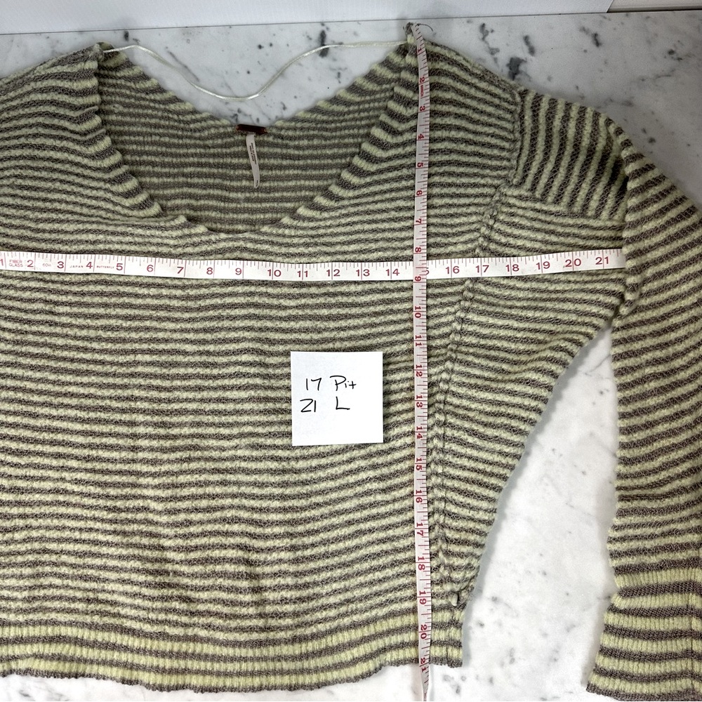 FREE PEOPLE Crop Sweater Stripe Long sleeve Lime Gray Linen Wool Blend s… - Picture 9 of 12